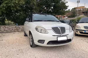 Lancia Ypsilon 1.2 B 69 CV Diva - 2011