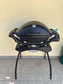 Barbeque Weber Q2200 con stand nero