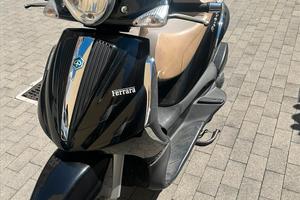 Piaggio Beverly 300 tourer