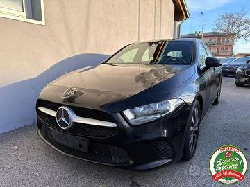 MERCEDES-BENZ A 180 Executive Navi Pelle Uniprop