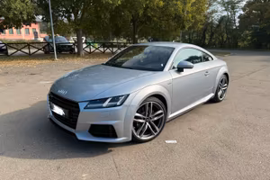 Audi TT mk3 2.0 tfsi s-tronic quattro