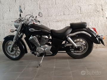 HONDA SHADOW 750