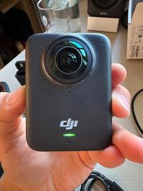 DJI Osmo 360 Combo Adventure + attacchi aggiuntivi