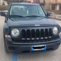 Patriot Jeep 4x4 trazione integrale  gancio traino