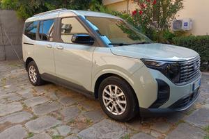 Ford Tourneo Couier titaium