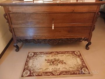 Mobile in puro legno fatto a mano