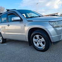 Suzuki Grand Vitara 1.9 DDiS-5 Porte-Executive-4X4