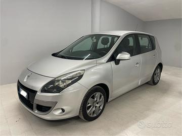 Renault Scenic Scénic 1.6 GPL Attractive Navi