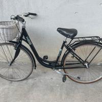 bici da donna uomo per passeggiate e vacanza