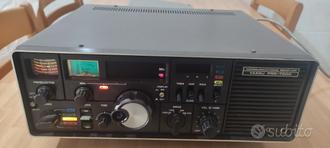 Yaesu. FRG-7000