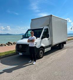 Padroncino, autista trasportatore, trasporto merci