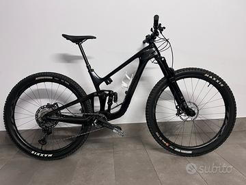 Giant Trance Advanced Pro 29 1 MTB trail