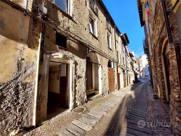 Appartamento da ultimare in centro a Pieve di Teco