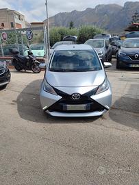 Toyota Aygo 1.0 VVT-i 69 CV 5 porte x-cite TSS MMT