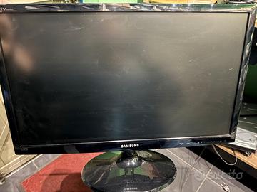 TV Samsung LT24C300EW/EN 24 Pollici 1920×1080 Full