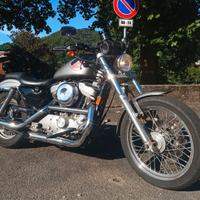 Harley Davidson sportster 883
