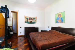 TRIFAMILIARE A ROMA