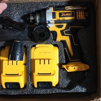 Trapano avvitatore e battente a batteria. 