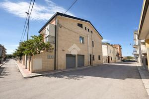 2 LOCALI A SAN GIOVANNI ROTONDO