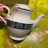 Teiera Rocco barocco in porcellana