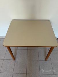 Tavoli per mense, centri congressi, RSA