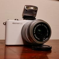 Olympus Pen E-PM1 + Olympus 14-42