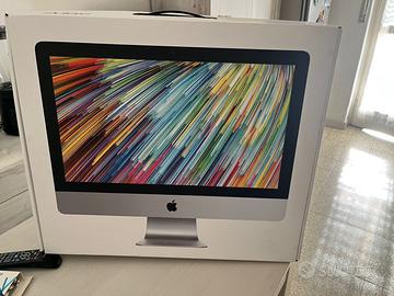 Computer fisso apple con scatola e scontrino
