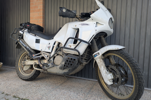 Honda XRV 750 Africa twin rd04