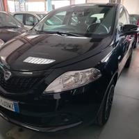 LANCIA Ypsilon 1.0 FireFly Hybrid Silver Plus PR