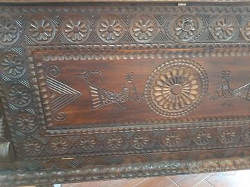 cassapanca artigianato sardo 