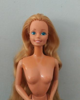 Barbie Twirly Curls originale Mattel del 1982.