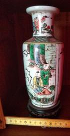 antico vaso cinese, con supporto in legno
