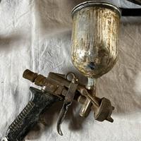 Pistola verniciatura + manometro compressore aria