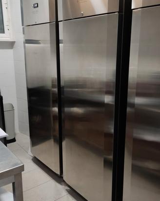 Armadio Freezer verticale 313 litri come nuovo