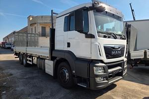MAN TGS 26.440 6x2 - 2017 Pianale con rampe