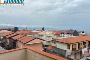 Torre Archirafi fraz. Riposto, grazioso trilocale