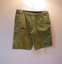 Pantaloncini verdi 8848