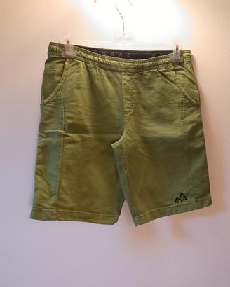 Pantaloncini verdi 8848
