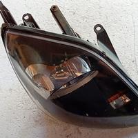 FARO ANTERIORE DESTRO FORD Fiesta 5Â° Serie 6S6113