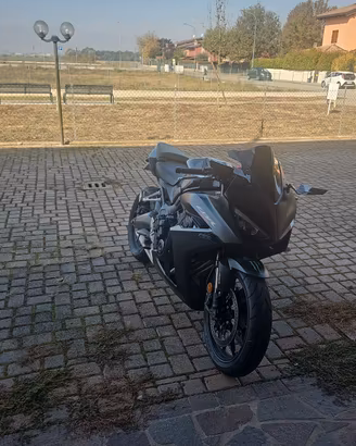 Honda cbr650r 2025 a2