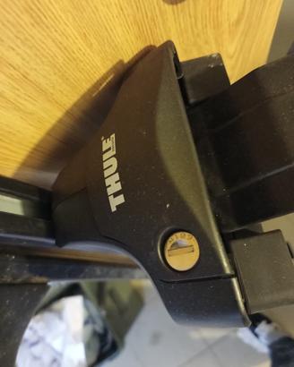Aste universali thule + kit per BMW X1