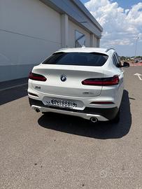 Bmwx4