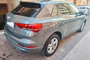 Audi Q3 35 TDI S-TRONIC 