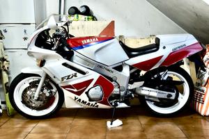 Yamaha FZR 600 1991 Pari al nuovo