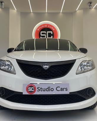 Lancia Ypsilon 1.0 FireFly 5 porte S&S Hybrid Ecoc