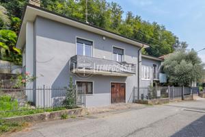 Villa bifamiliare san cassano ristrutturata
