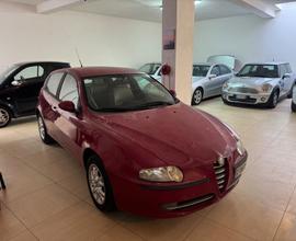 Alfa Romeo 147 1.9 JTD 16V cat 5 porte Distinctive