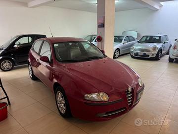 Alfa Romeo 147 1.9 JTD 16V cat 5 porte Distinctive