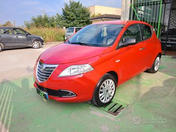 Lancia Ypsilon 1.2 69 CV 5 porte GPL Ecochic Plati