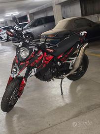 Ktm 690 supermoto  depo a librett. tagliandata